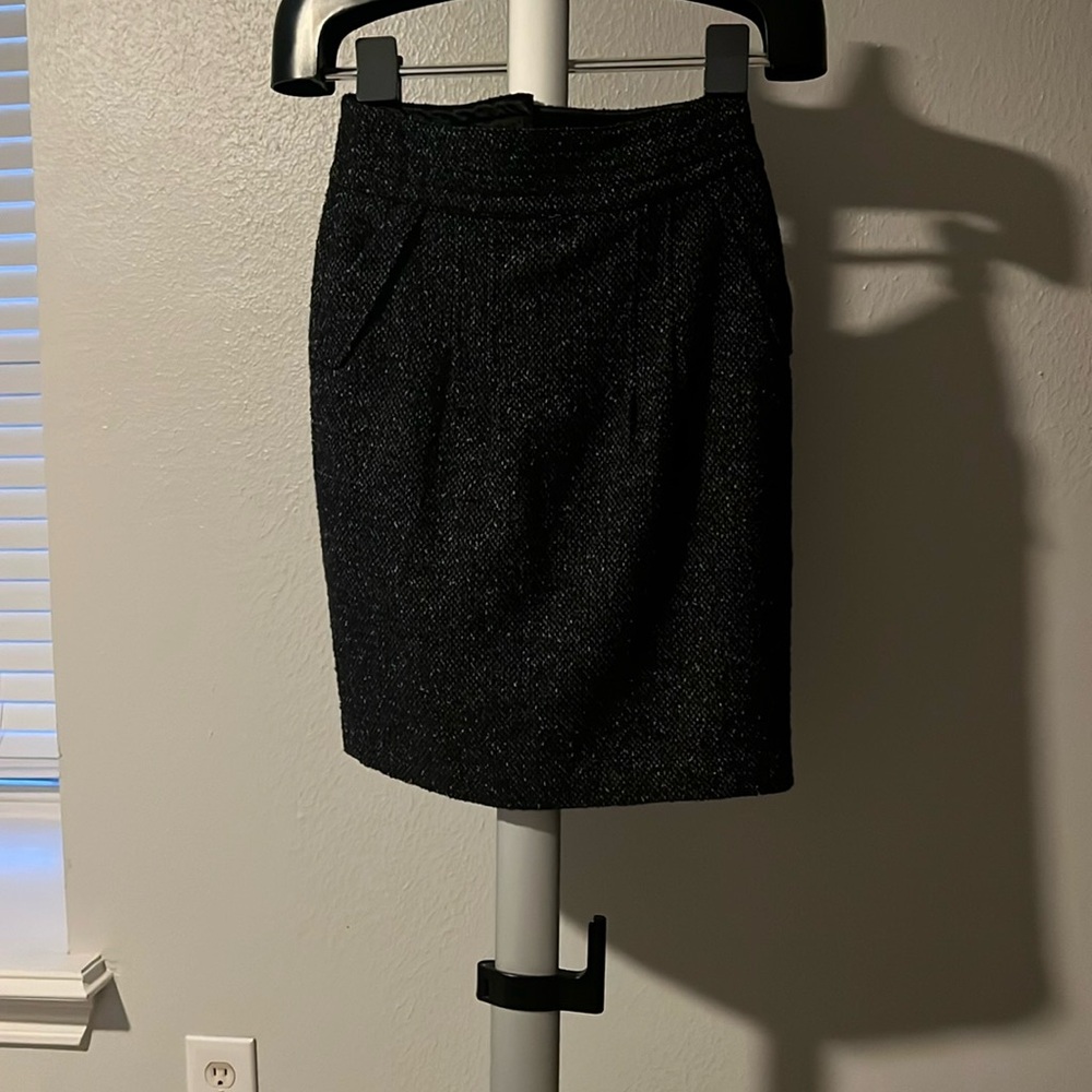 Cabi size four tweed blue skirt